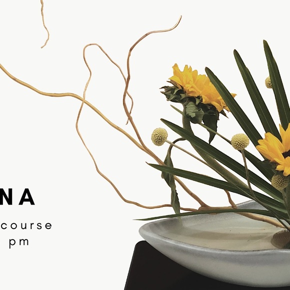 Ikebana vase By Arita - Picture 7 of 8